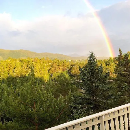 5 Person In Gurskoy Kjellsund