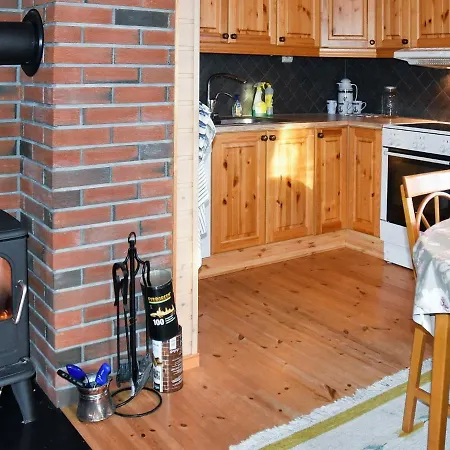 5 Person In Gurskoy Kjellsund