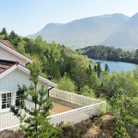 Holiday home Holiday Gurskoy