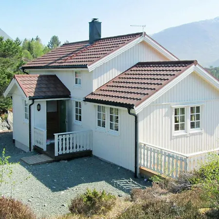 Vakantiehuis 5 Person In Gurskoy *